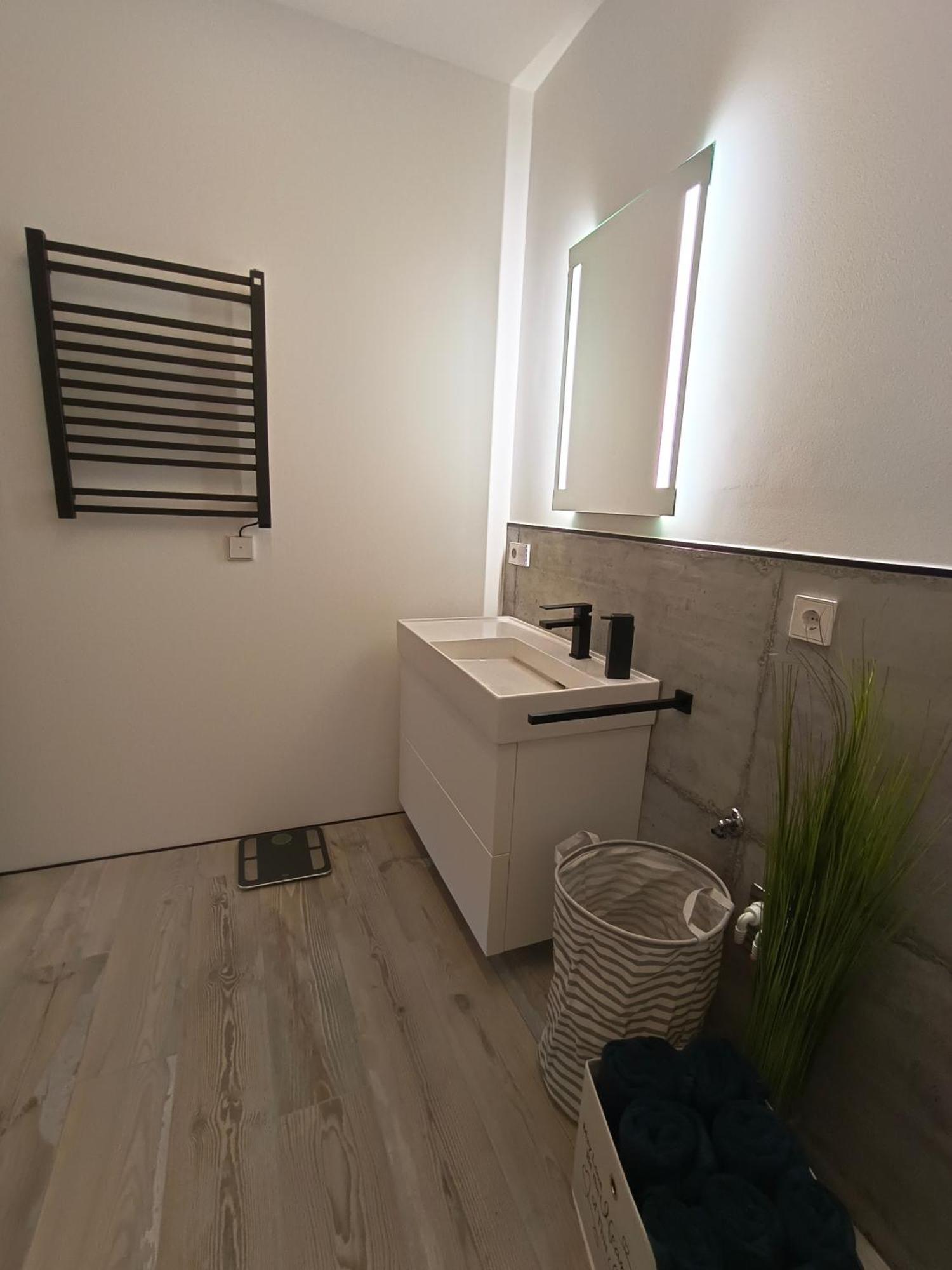 Wohlfuehl-Ferienwohnung "Igelnest" Vorderelsenwang Екстериор снимка